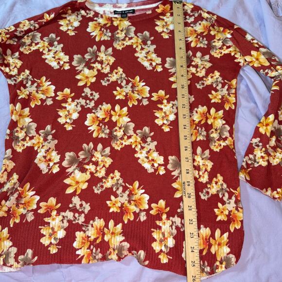Cable & Gauge Women's sz Medium Crew Neck Long Sleeve Rust Floral Sweater Light - Picture 8 of 9
